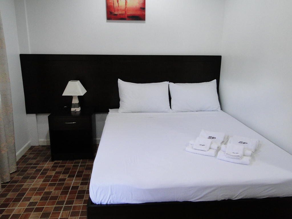 Susan'S Place Bed And Breakfast Puerto Princesa Rum bild