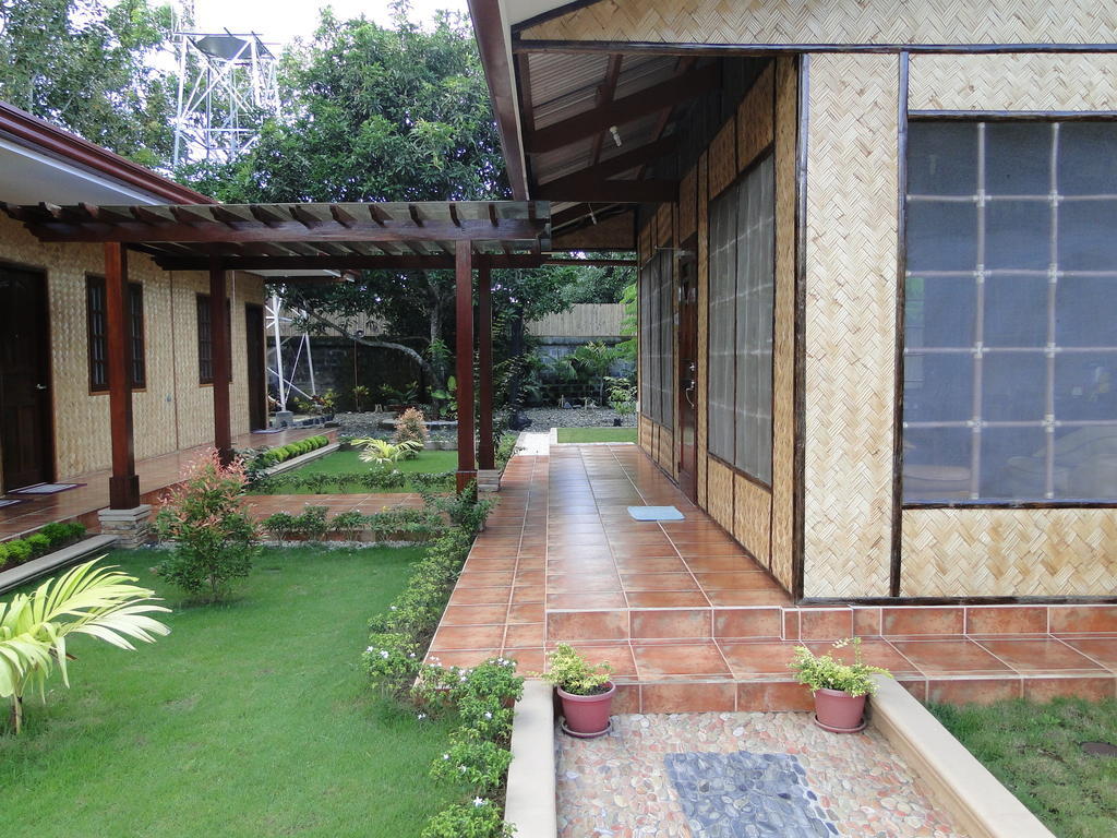 Susan'S Place Bed And Breakfast Puerto Princesa Exteriör bild