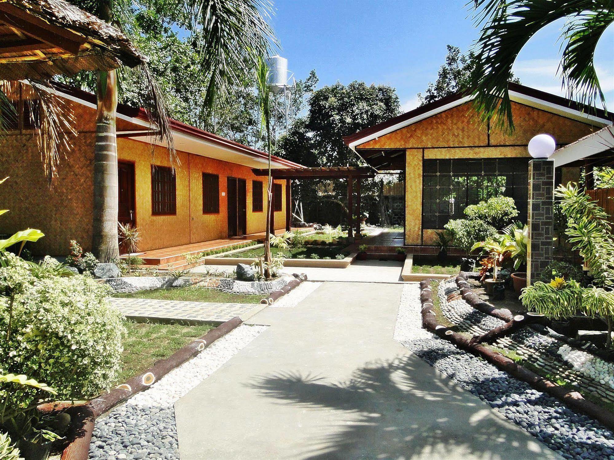 Susan'S Place Bed And Breakfast Puerto Princesa Exteriör bild